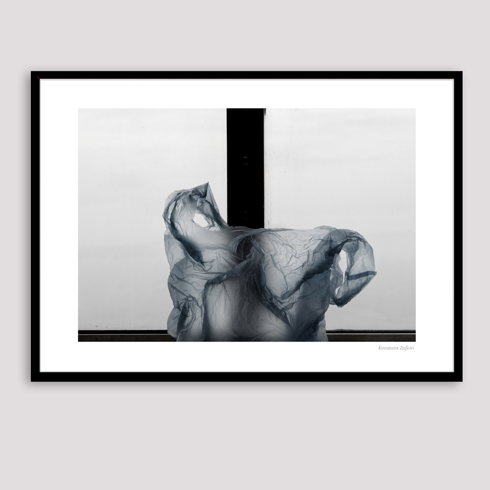 S082 Plastic sculpture